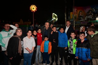 Kepez’de Ramazan heyecanı Kent Meydanı’nda yaşanıyor