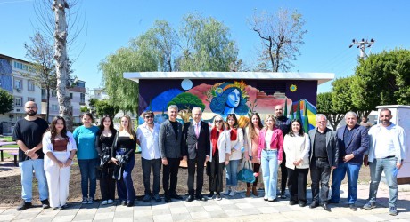 Kepez’de 8 Mart’a özel sanatsal dokunuş