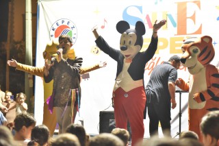 Kepez’in 68 mahallesinde “Sahne Kepez” ile sanat ve eğlenceye devam  