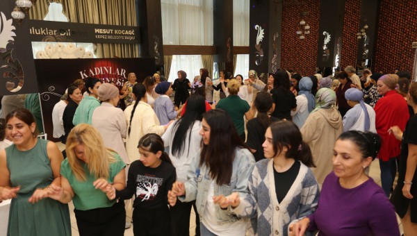 Kepezli kadınlar matinede buluştu 