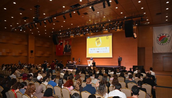 IABA 2025, “ARADA” temasıyla Kepez’de kapılarını açtı 