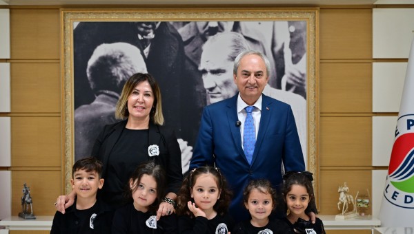 Minik öğrenciler sordu, Başkan Kocagöz Atatürk’ü anlattı 