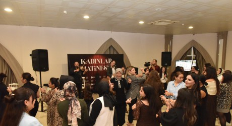 Kepez’den Öğretmenler Günü’ne özel kutlama