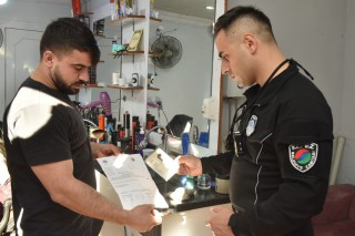 Kepez Zabıtası’ndan berber denetimi