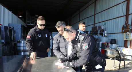 Kepez Zabıtası’ndan Hurdacılar Sitesi’ne denetim