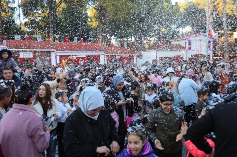 Kepez’de yeni yıl heyecanı Dokumapark’ta doya doya yaşandı  