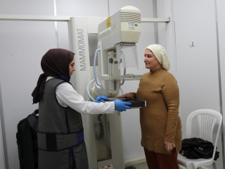 Kepez’den kanser farkındalık ayında sosyal belediyecilik hizmeti   