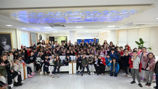 Kocagöz, 2.sınıf öğrencilerine yerel yönetimi anlattı 