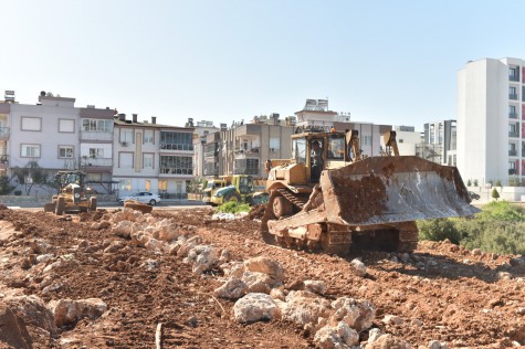 Altınova’da yeni yol çalışması