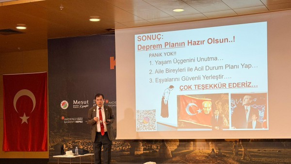 Japon deprem uzmanı Moriwaki’den Kepez Kitap Fuarı’nda hayat kurtaran uyarılar 