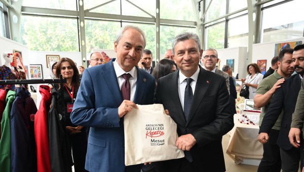 Hayat Boyu Öğrenme Haftası Sergisi Dokumapark’ta açıldı 