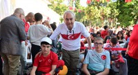 Dokumapark’ta milli heyecan: binlerce Antalyalı Kepez’de dev ekranda buluştu