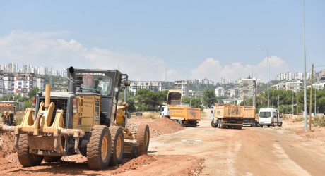 Kepez’in Akşemseddin Caddesi’nde asfalt hazırlıkları başladı