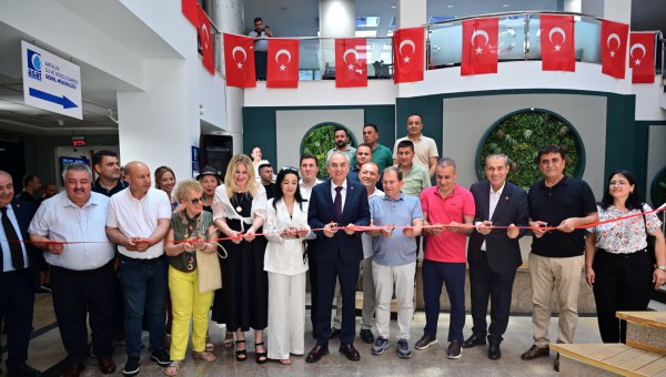 Isparta’nın kokusu Kepez’de sanatla buluştu 