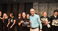 Kepez Kent Tiyatrosu’nun yetişkin atölyesi seyirci karşısında