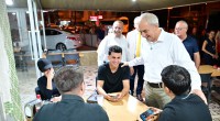 ”Temiz Kepez” İçin El Ele: Başkan Kocagöz Şafak Esnafıyla Omuz Omuza!