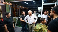 ”Temiz Kepez” İçin El Ele: Başkan Kocagöz Şafak Esnafıyla Omuz Omuza!